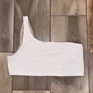 NWOT Lululemon Women’s Ribbed/textured NuLu Asymmetrical Yoga Bra size 10 -cream